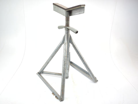 Brownell MB3GV Marine 2-1/2′ (25” to 38”) Motorboat Hot Dip Galvanized V-Top Keel Boat Stand