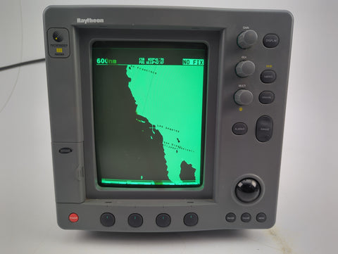 Raymarine R80 R80RC M92673 Raytheon Boat Marine HSB 10" CRT Pathfinder Radar Chartplotter Display